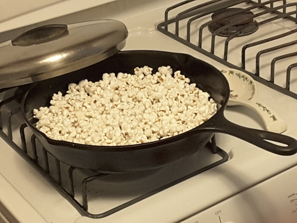 How to cook popcorn on the stove: Perfect Dish