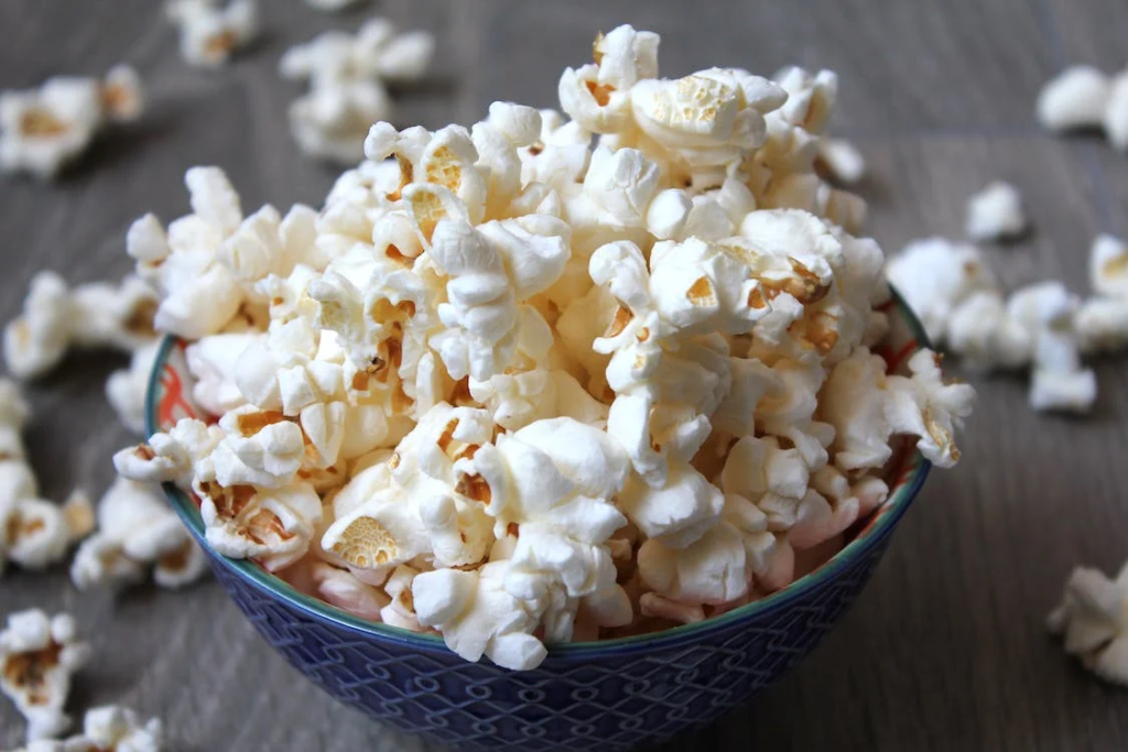 How to cook popcorn on the stove